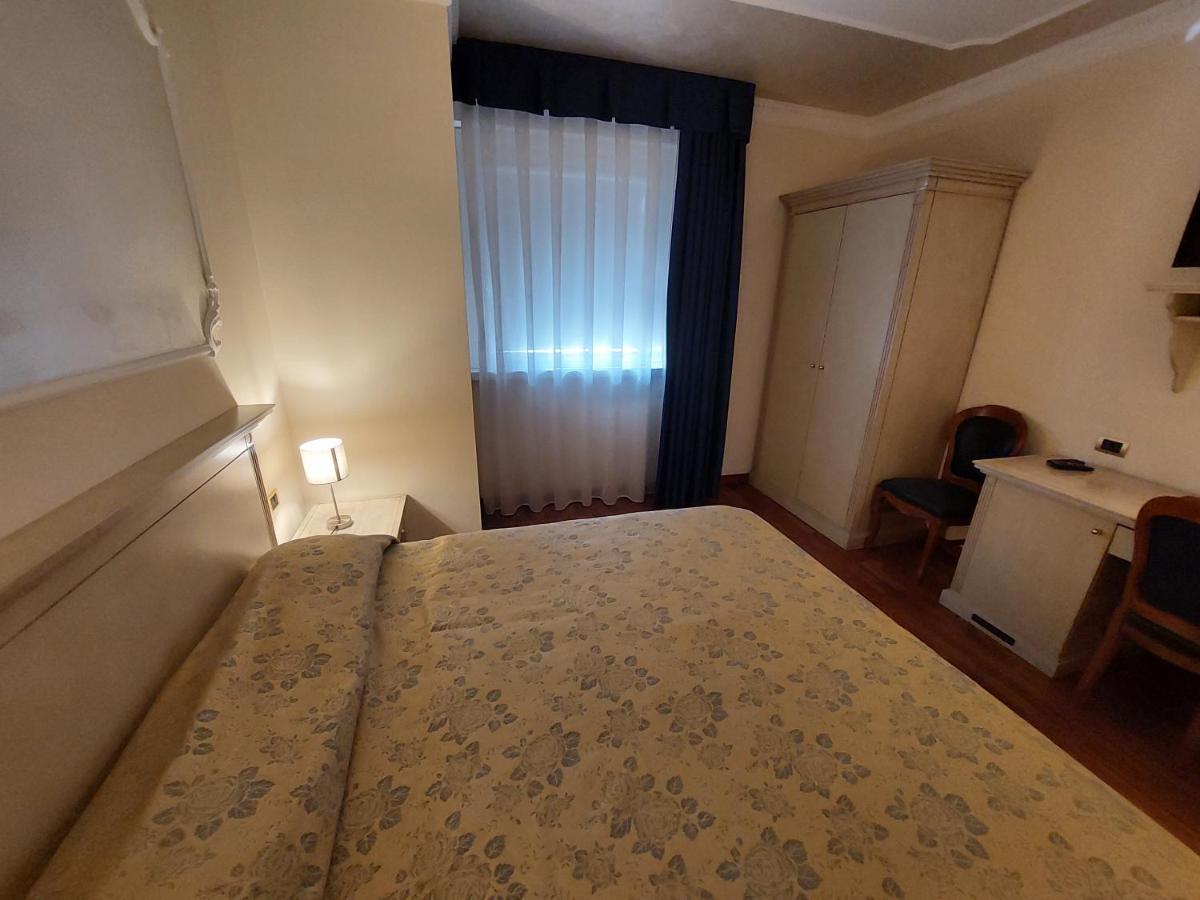 Hotel Villa Medici Rocca San Giovanni Eksteriør billede