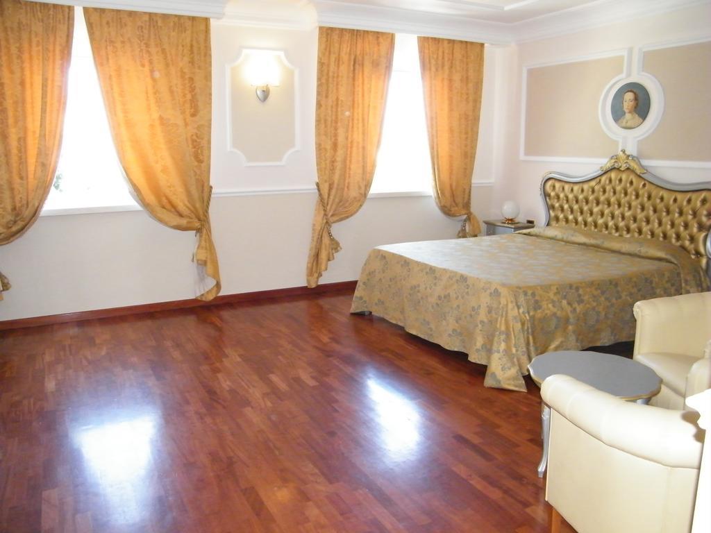 Hotel Villa Medici Rocca San Giovanni Eksteriør billede