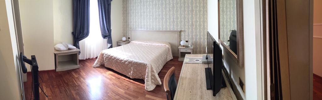 Hotel Villa Medici Rocca San Giovanni Eksteriør billede