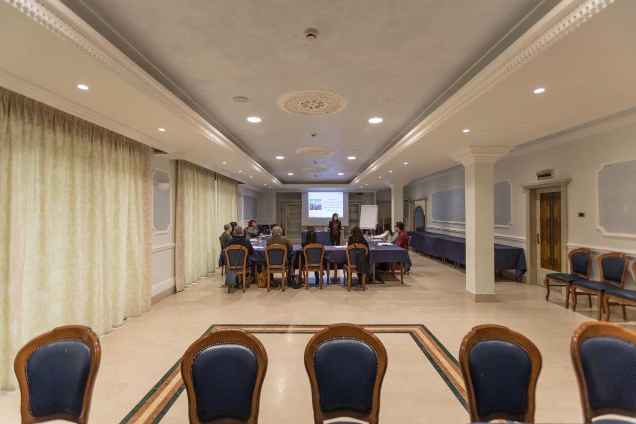 Hotel Villa Medici Rocca San Giovanni Eksteriør billede