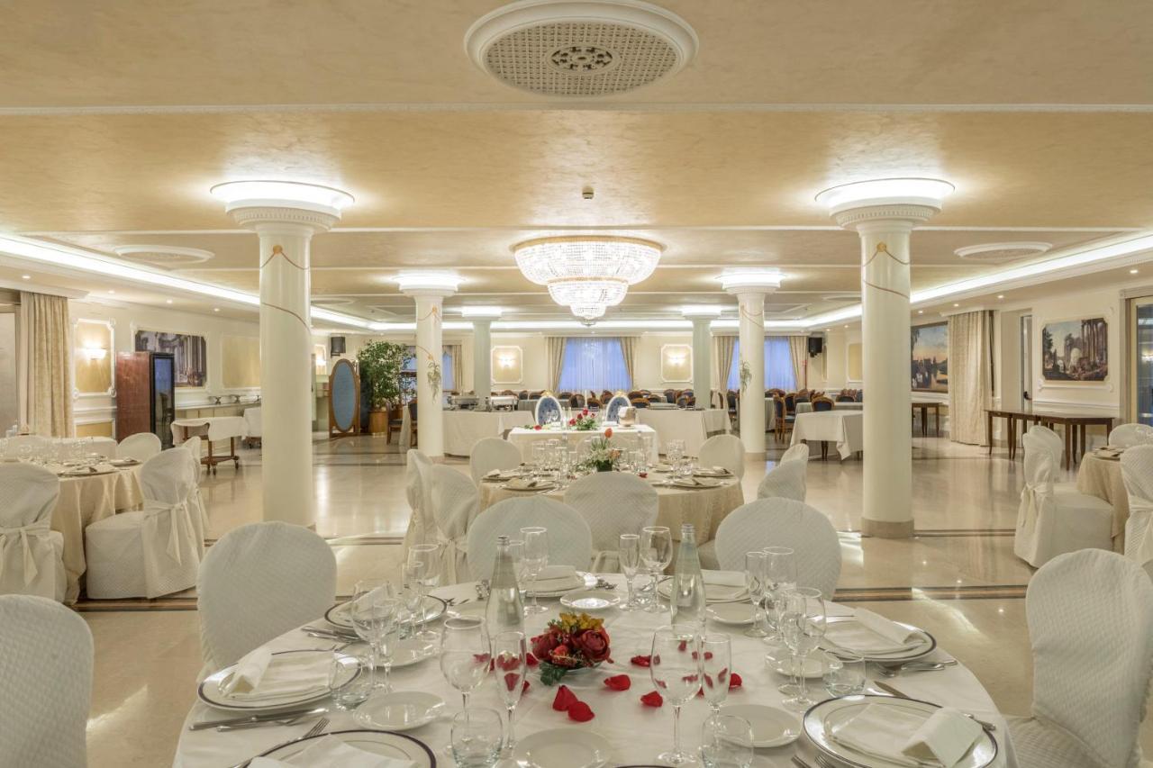 Hotel Villa Medici Rocca San Giovanni Eksteriør billede